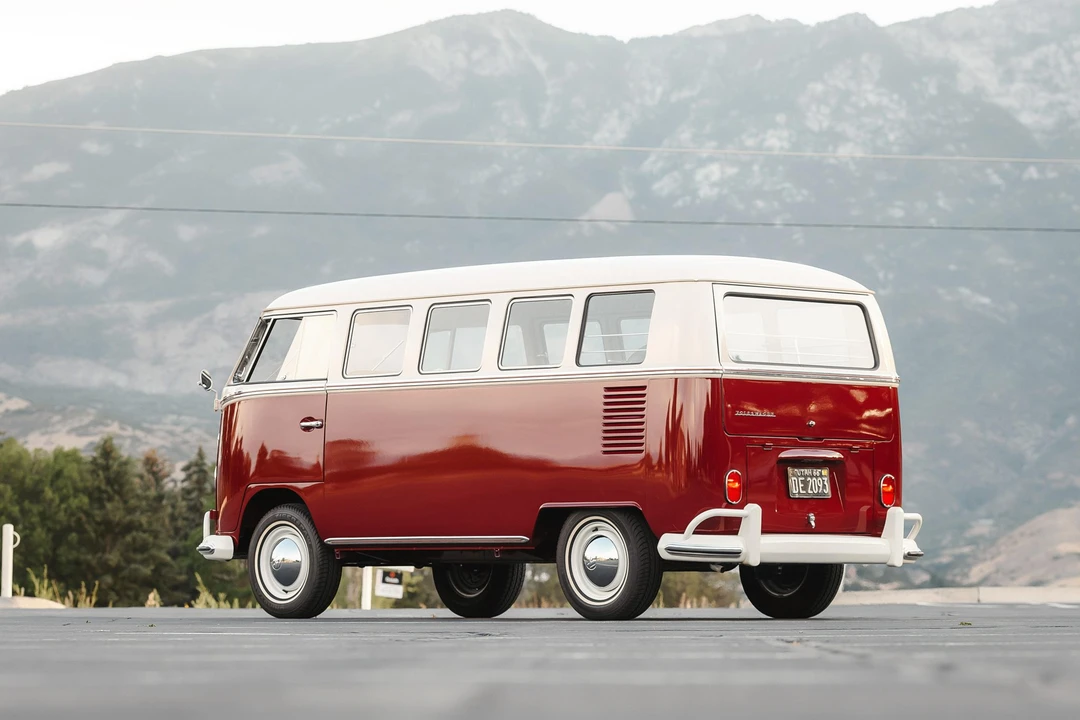 1966 Volkswagen Split-Window Bus - Image 8 of 31
