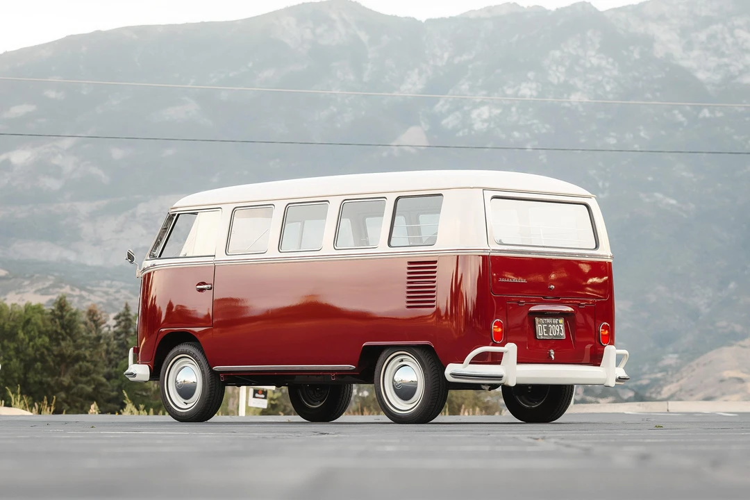1966 Volkswagen Split-Window Bus - Image 7 of 31