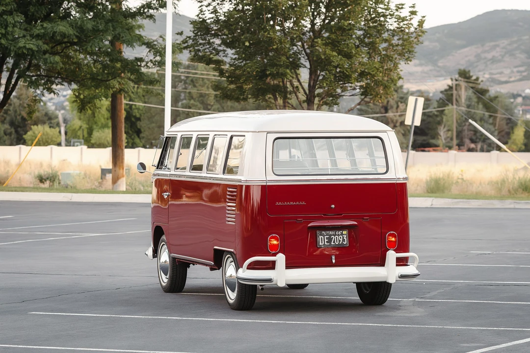 1966 Volkswagen Split-Window Bus - Image 9 of 31