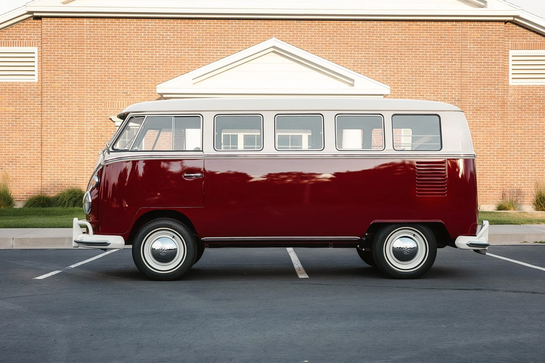 1966 Volkswagen Split-Window Bus - Image 12 of 31