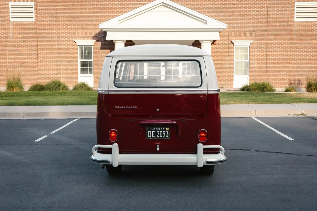 1966 Volkswagen Split-Window Bus - Image 15 of 31