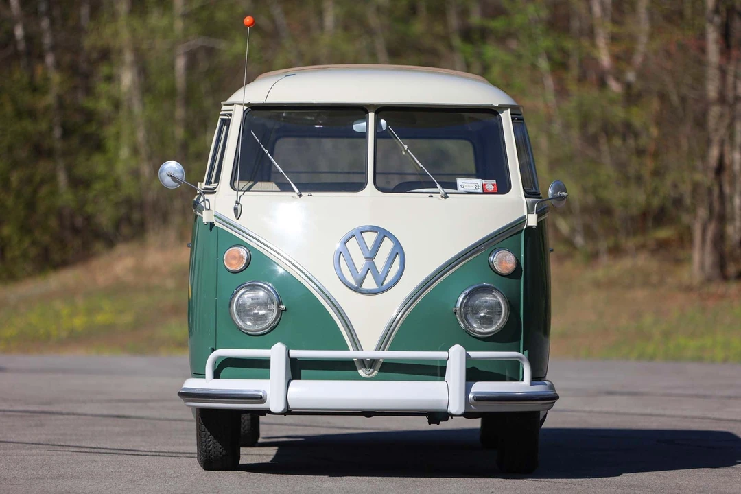 1966 Volkswagen Split-Window Bus - Image 16 of 31