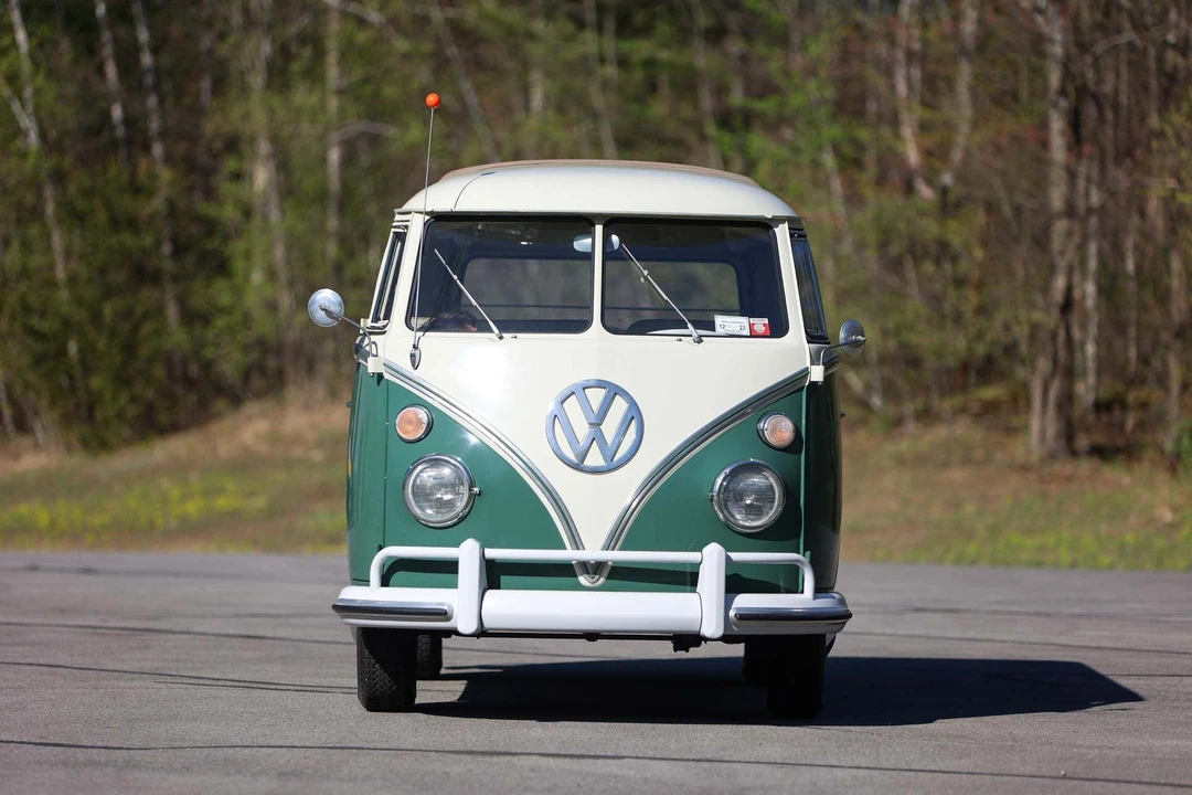 1966 Volkswagen Split-Window Bus - Image 15 of 31