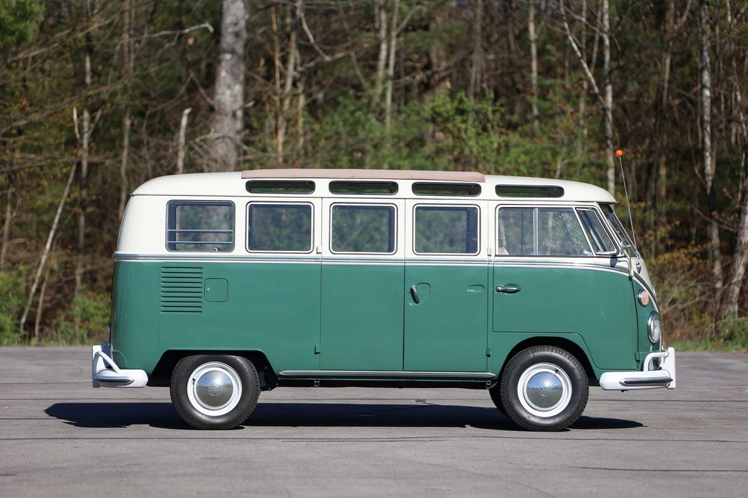 1966 Volkswagen Split-Window Bus - Image 26 of 31