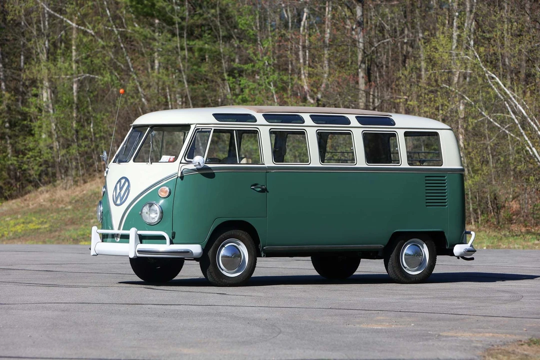 1966 Volkswagen Split-Window Bus - Image 13 of 31