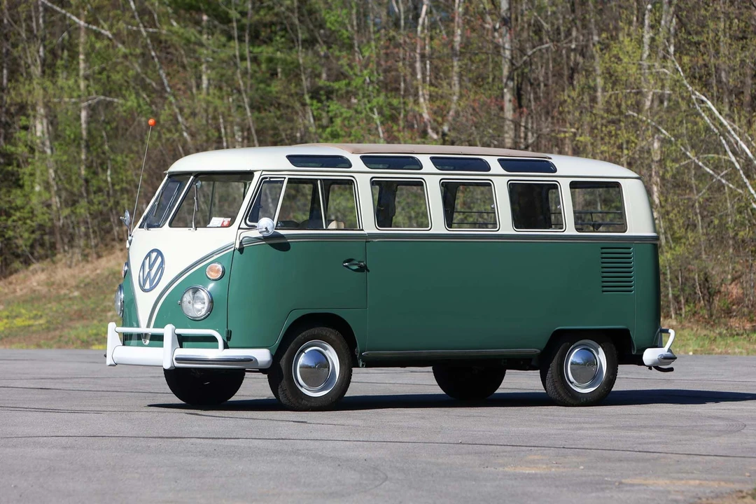 1966 Volkswagen Split-Window Bus - Image 12 of 31