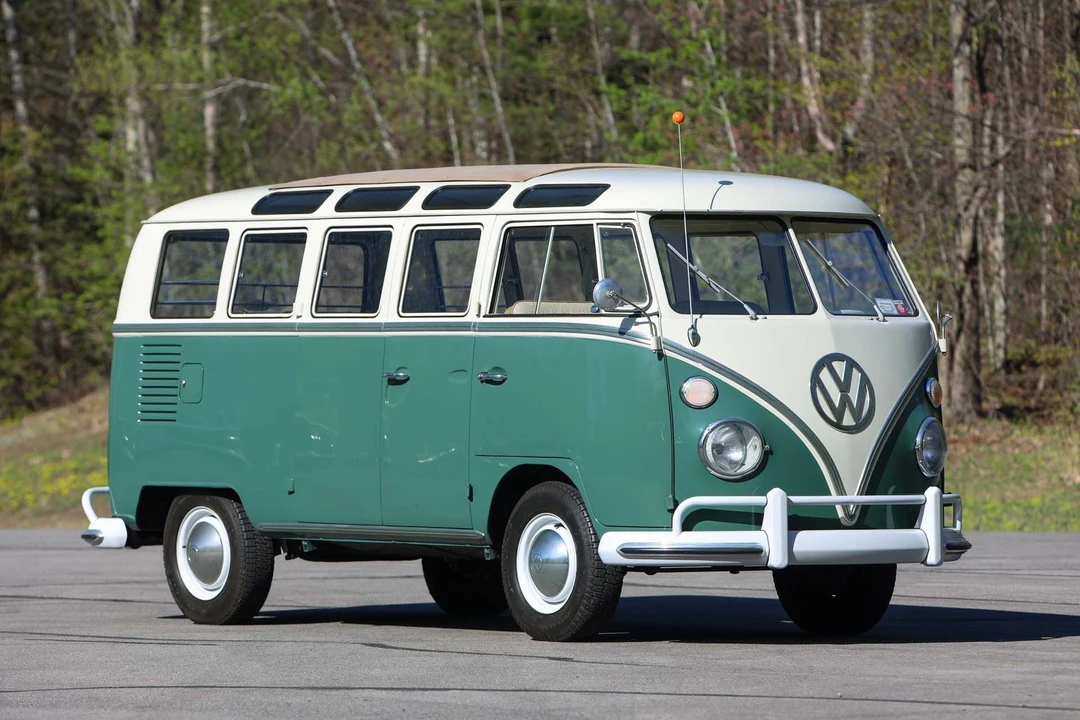1966 Volkswagen Split-Window Bus - Image 19 of 31