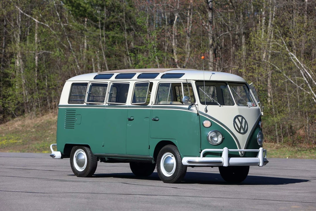 1966 Volkswagen Split-Window Bus - Image 20 of 31