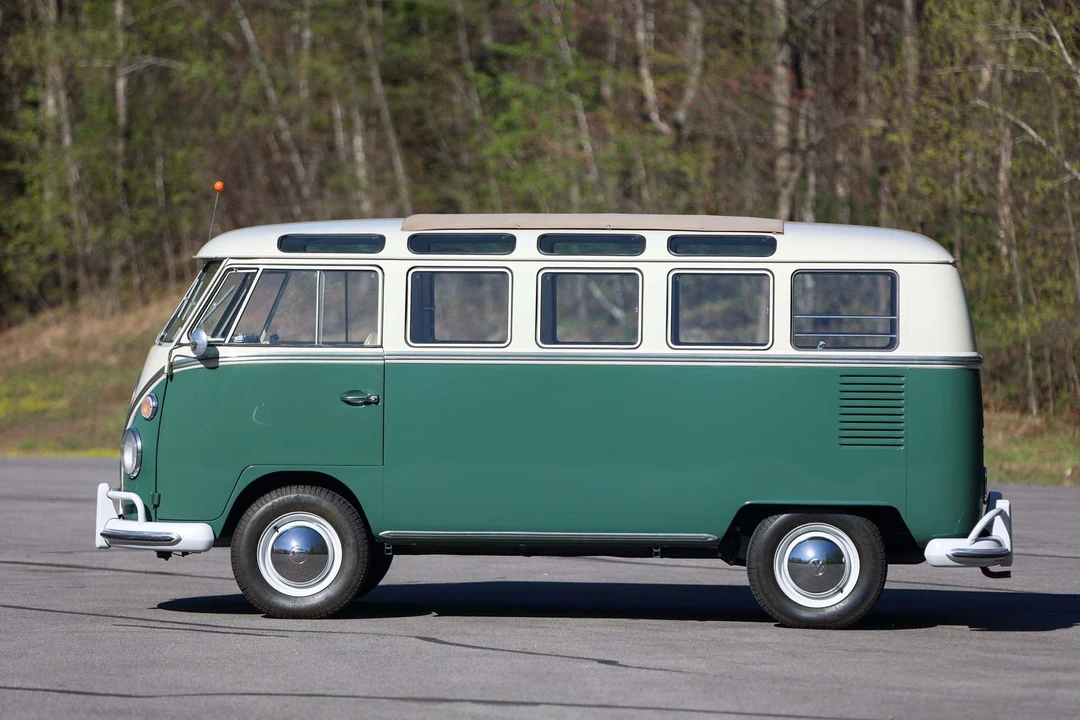 1966 Volkswagen Split-Window Bus - Image 8 of 31