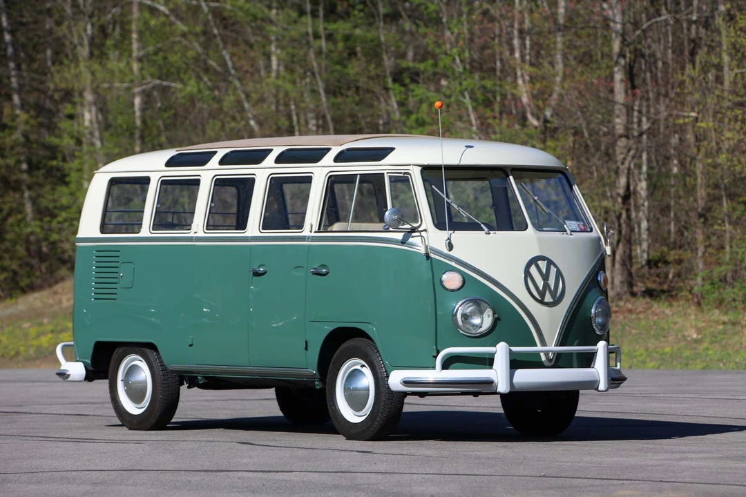 1966 Volkswagen Split-Window Bus - Image 18 of 31
