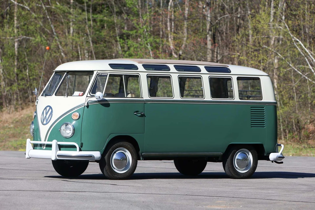 1966 Volkswagen Split-Window Bus - Image 17 of 31