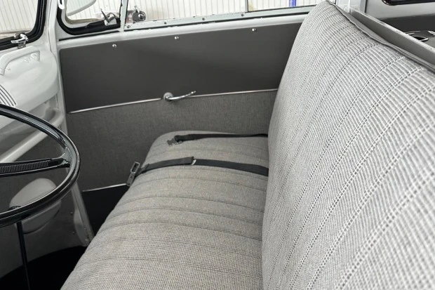 1966 Volkswagen Split-Window Bus - Image 4 of 8