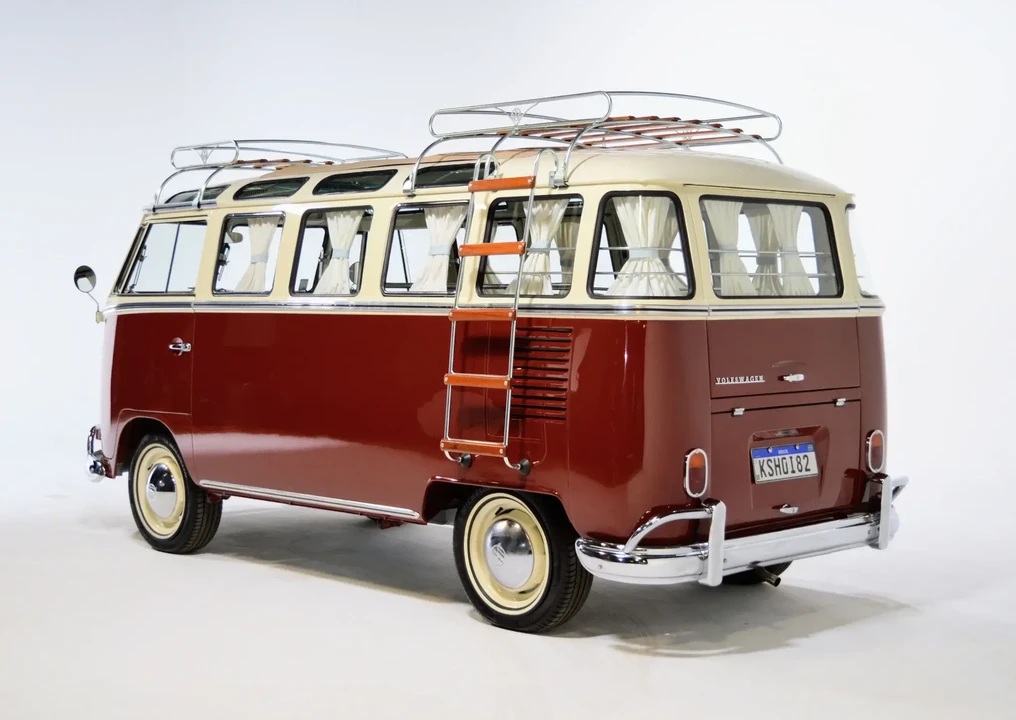 1966 Volkswagen Split-Window Bus - Image 5 of 6