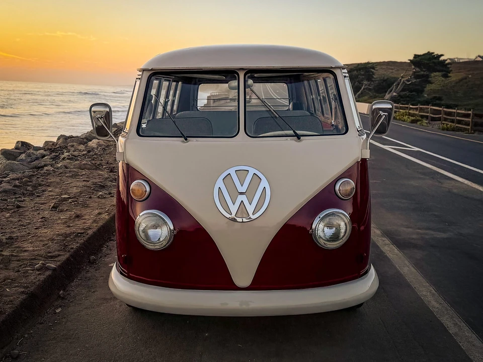 1966 Volkswagen Split-Window Bus - Image 8 of 31
