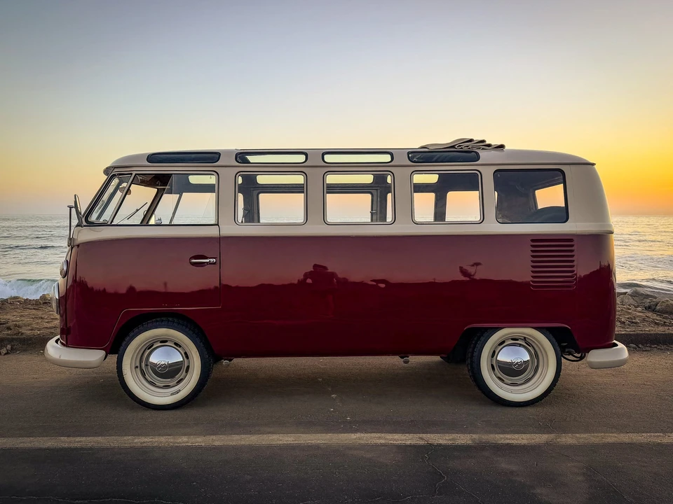 1966 Volkswagen Split-Window Bus - Image 17 of 31