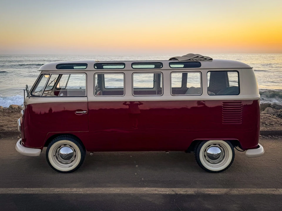 1966 Volkswagen Split-Window Bus - Image 18 of 31