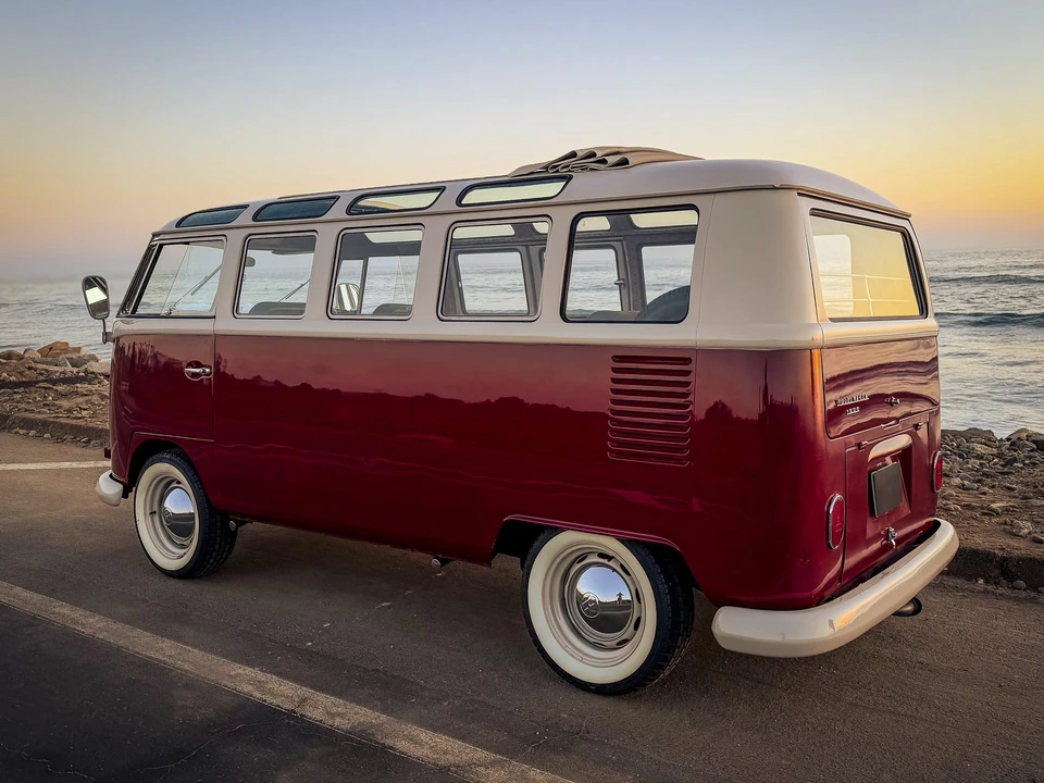 1966 Volkswagen Split-Window Bus - Image 20 of 31