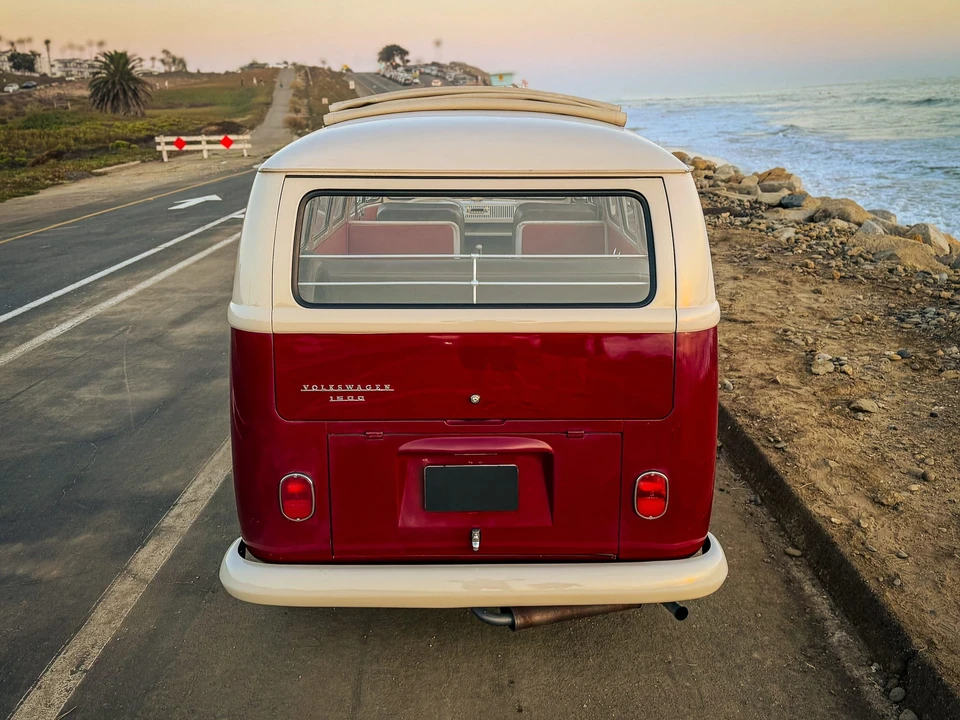 1966 Volkswagen Split-Window Bus - Image 25 of 31