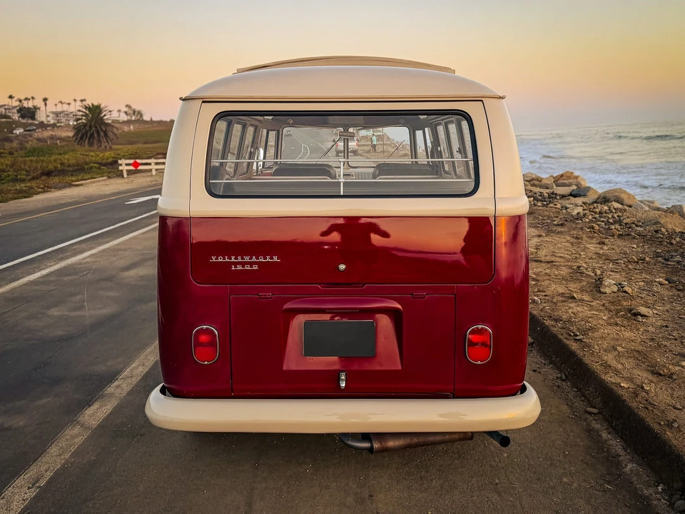 1966 Volkswagen Split-Window Bus - Image 26 of 31