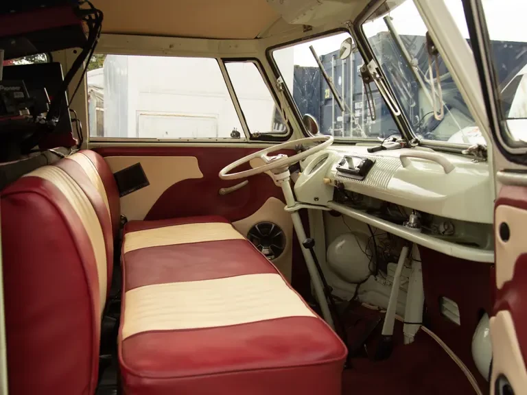 1966 Volkswagen Split-Window Bus - Image 4 of 31