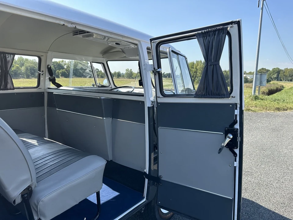 1966 Volkswagen Split-Window Bus - Image 14 of 30