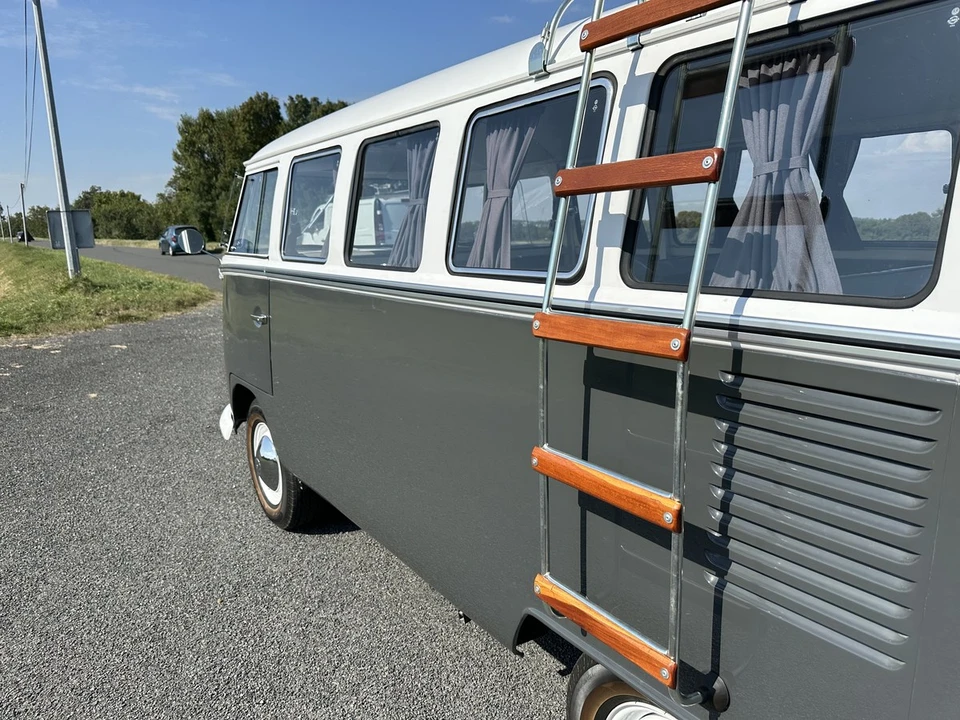 1966 Volkswagen Split-Window Bus - Image 28 of 30