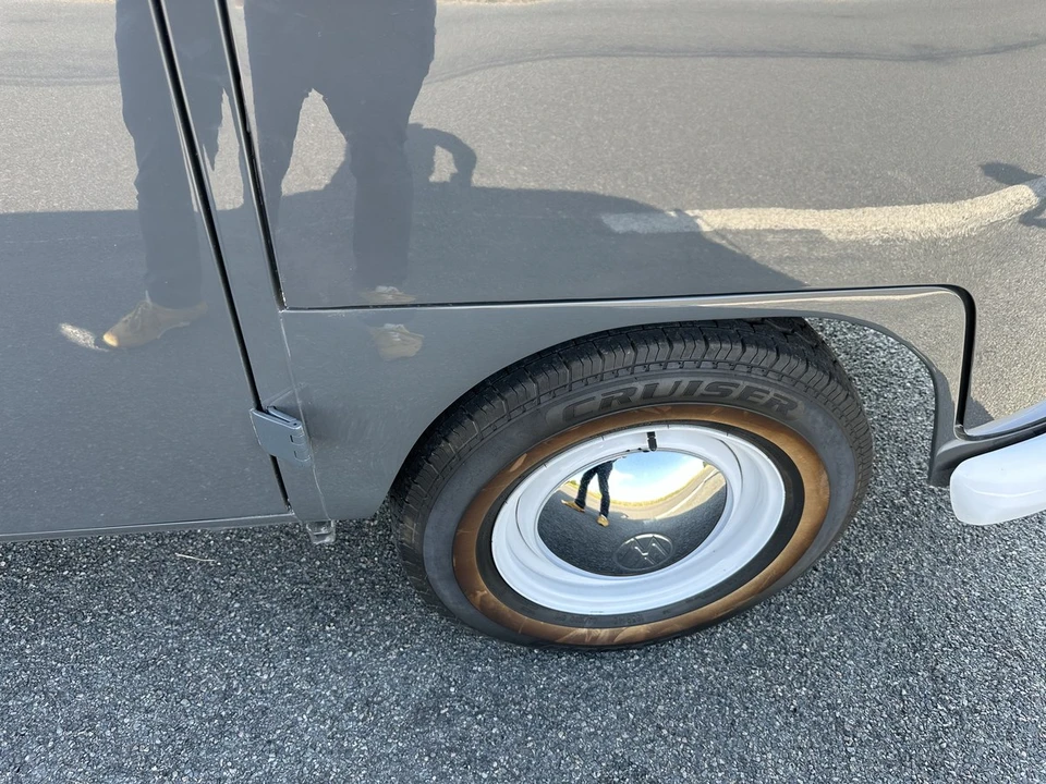 1966 Volkswagen Split-Window Bus - Image 23 of 30