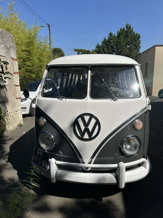 1966 Volkswagen Split-Window Bus - Image 6 of 30