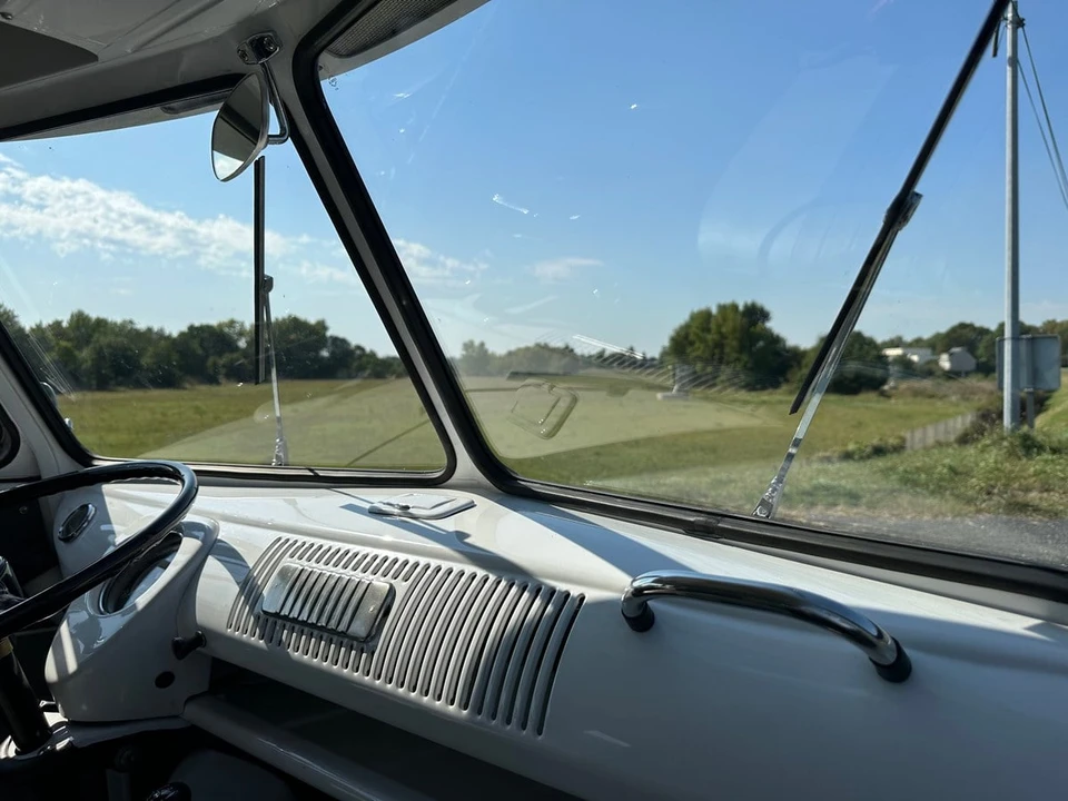 1966 Volkswagen Split-Window Bus - Image 16 of 30