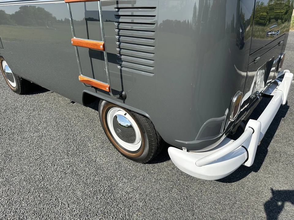 1966 Volkswagen Split-Window Bus - Image 29 of 30