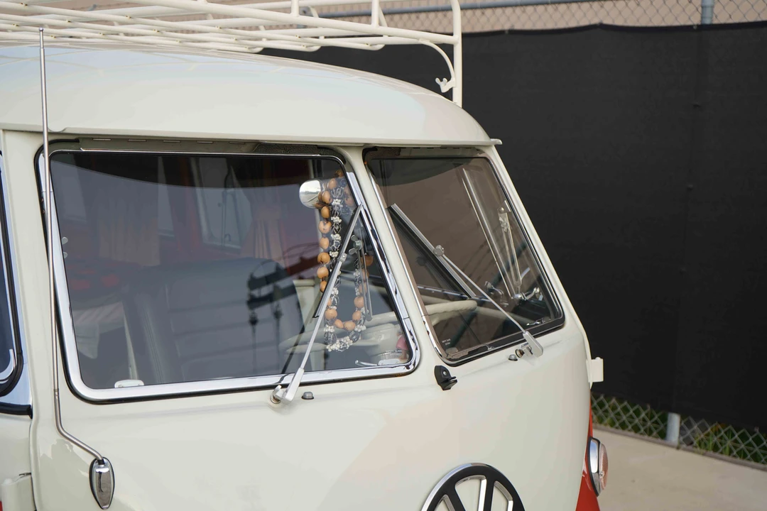 1966 Volkswagen Split-Window Bus - Image 11 of 31