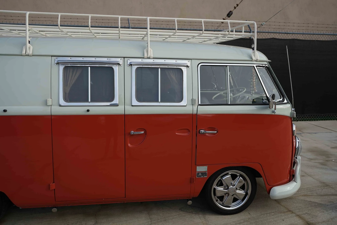 1966 Volkswagen Split-Window Bus - Image 15 of 31
