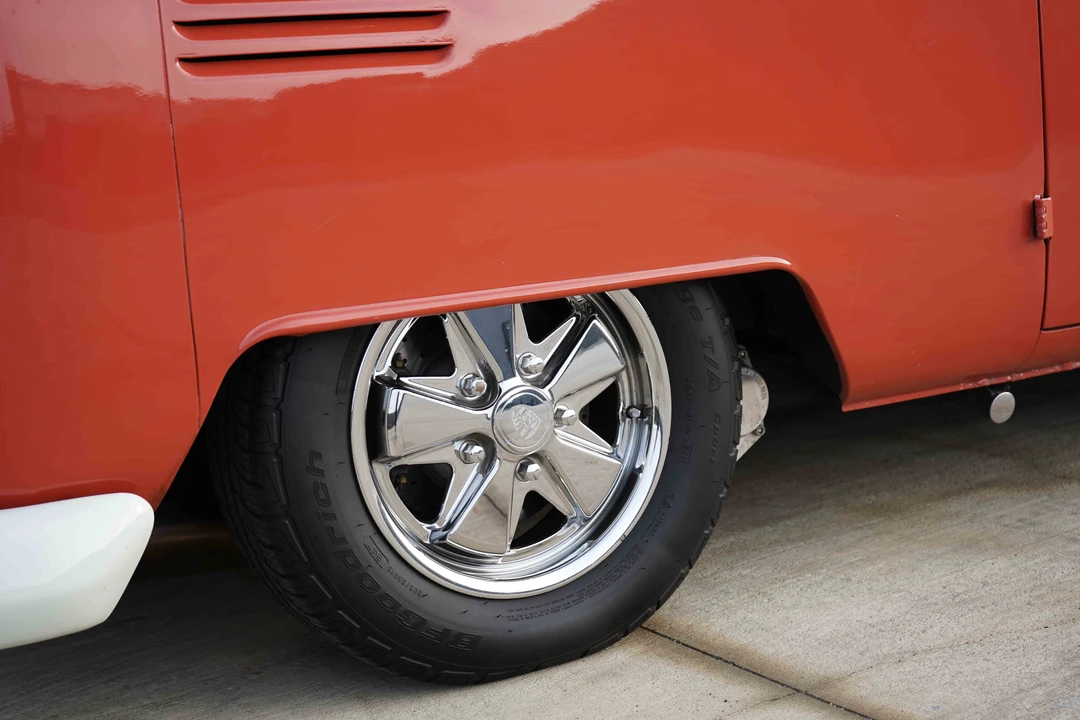 1966 Volkswagen Split-Window Bus - Image 18 of 31