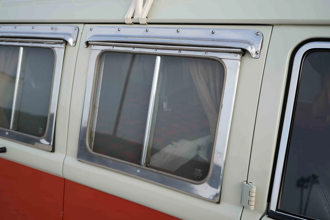 1966 Volkswagen Split-Window Bus - Image 23 of 31