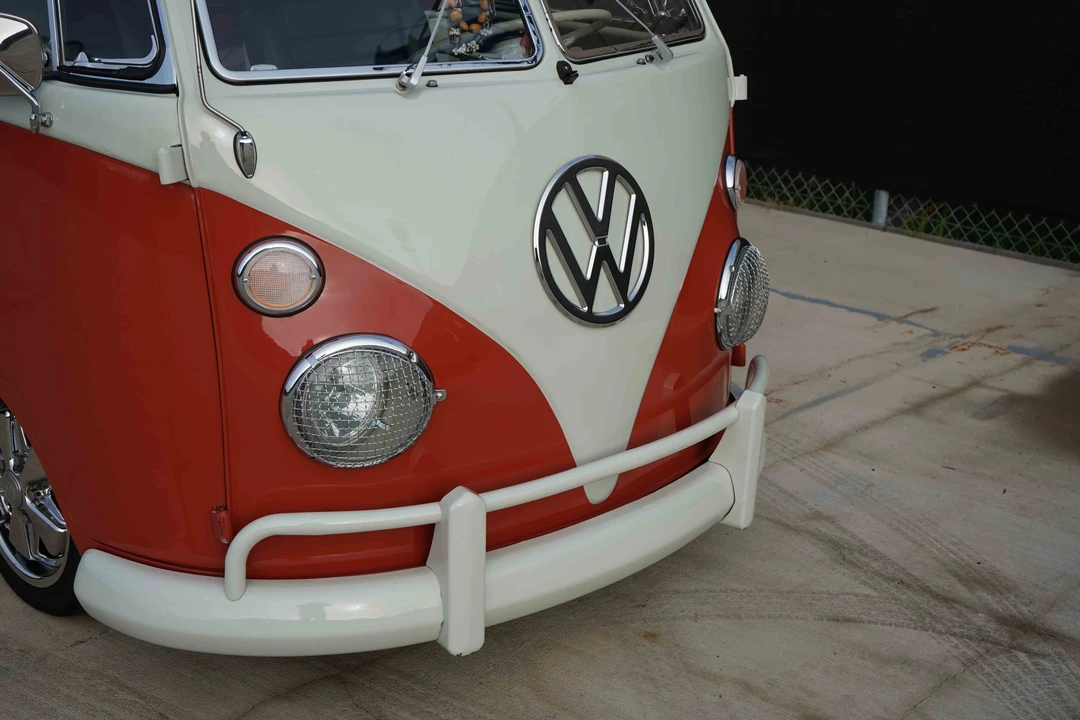 1966 Volkswagen Split-Window Bus - Image 6 of 31
