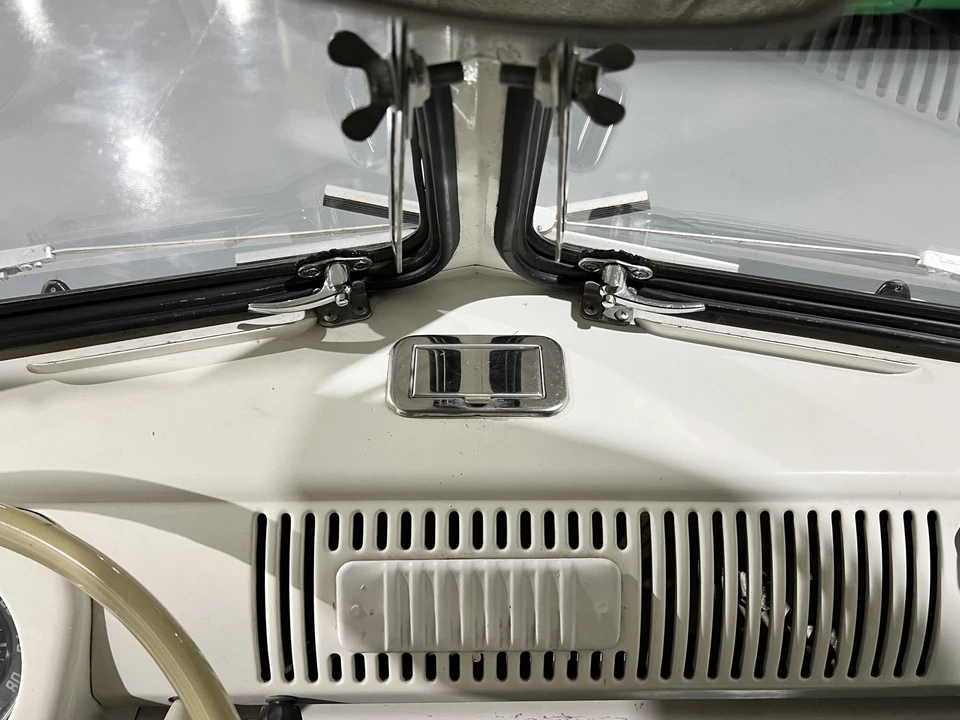 1966 Volkswagen EuroVan - Image 24 of 31