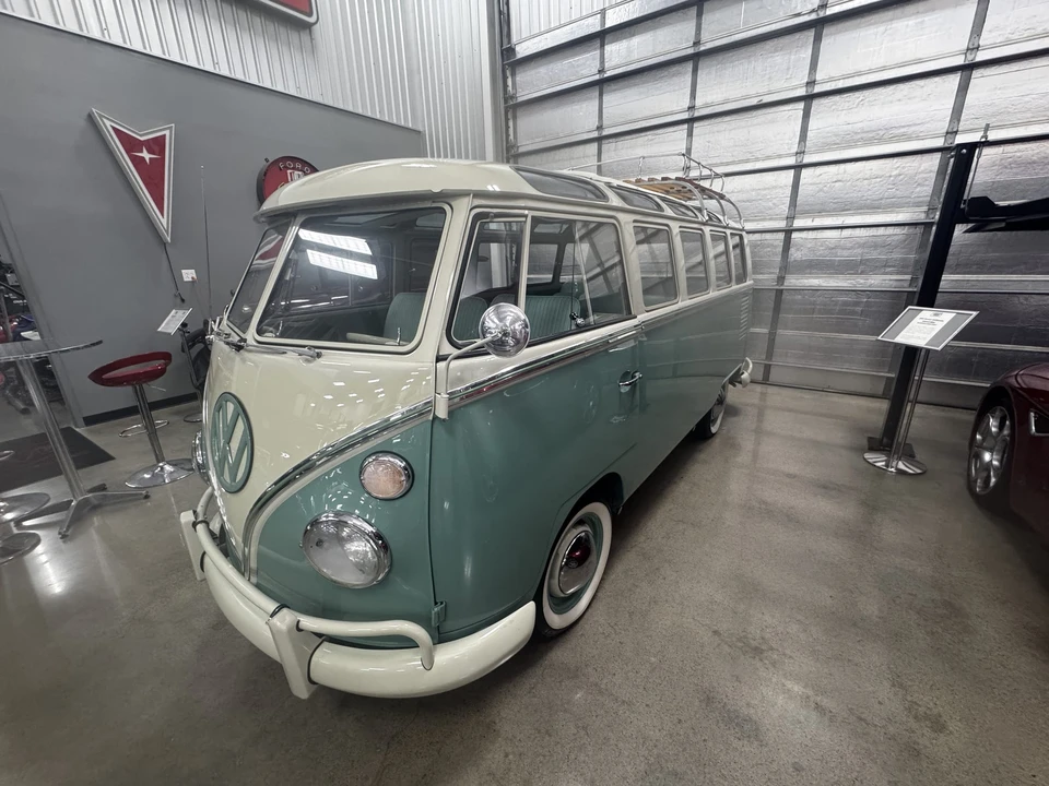1966 Volkswagen Split-Window Bus - Image 20 of 31