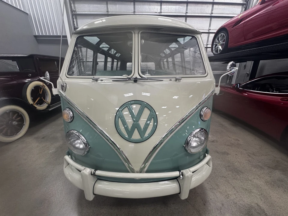 1966 Volkswagen Split-Window Bus - Image 21 of 31