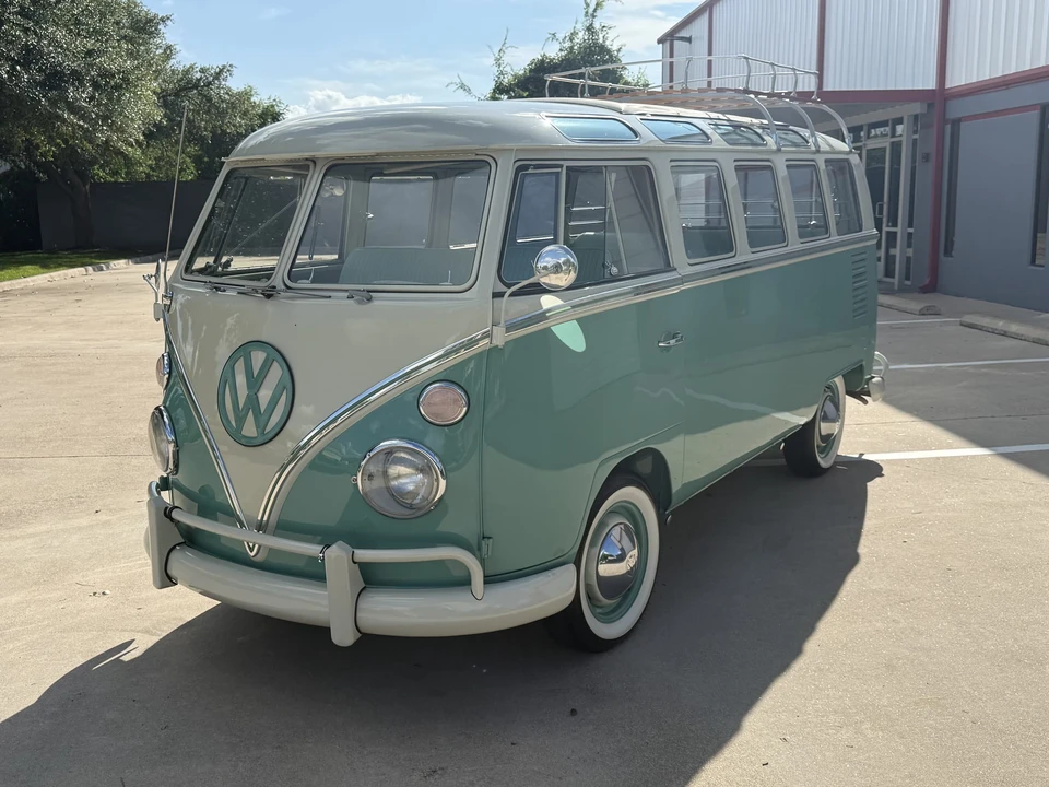 1966 Volkswagen Split-Window Bus - Image 3 of 31