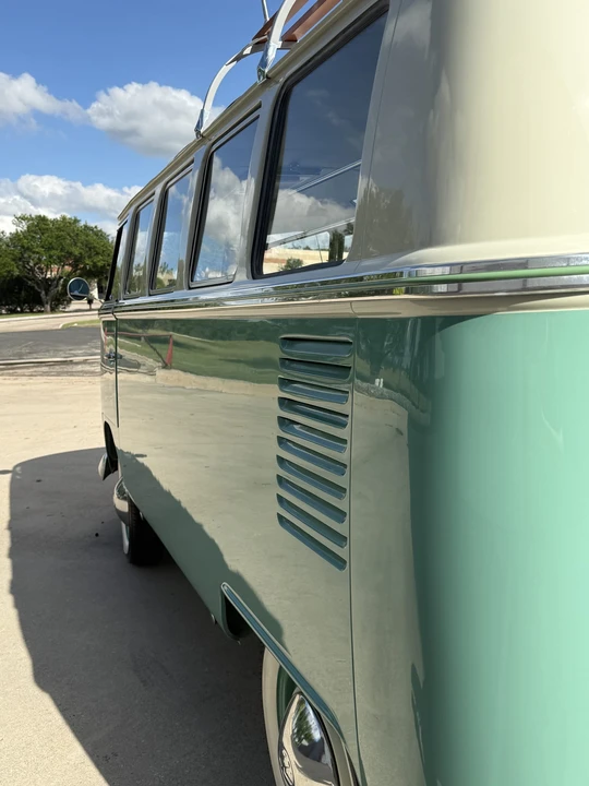 1966 Volkswagen Split-Window Bus - Image 30 of 31