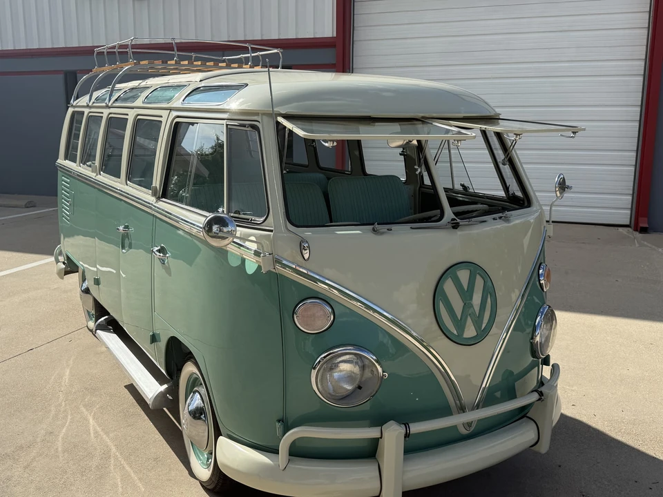 1966 Volkswagen Split-Window Bus - Image 7 of 31
