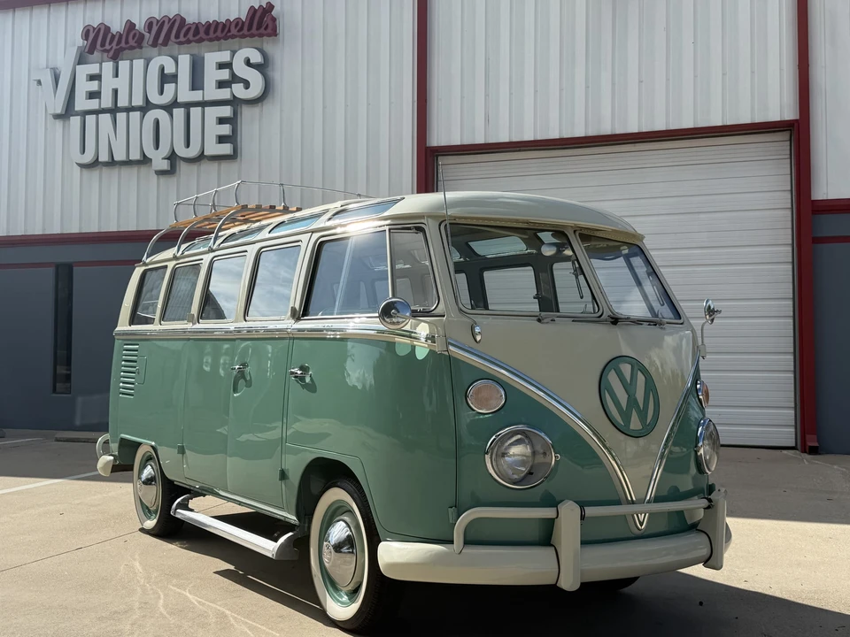 1966 Volkswagen Split-Window Bus - Image 6 of 31