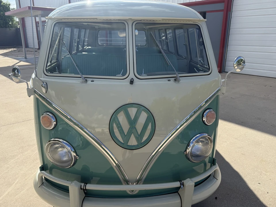 1966 Volkswagen Split-Window Bus - Image 27 of 31