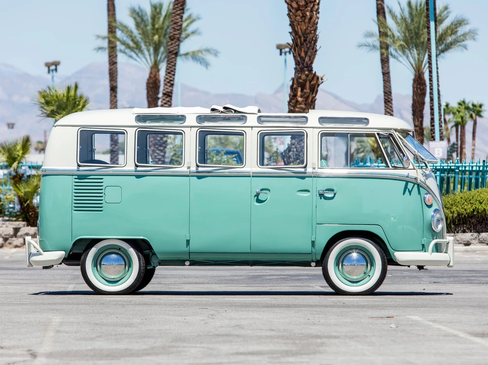 1966 Volkswagen Split-Window Bus - Image 4 of 23