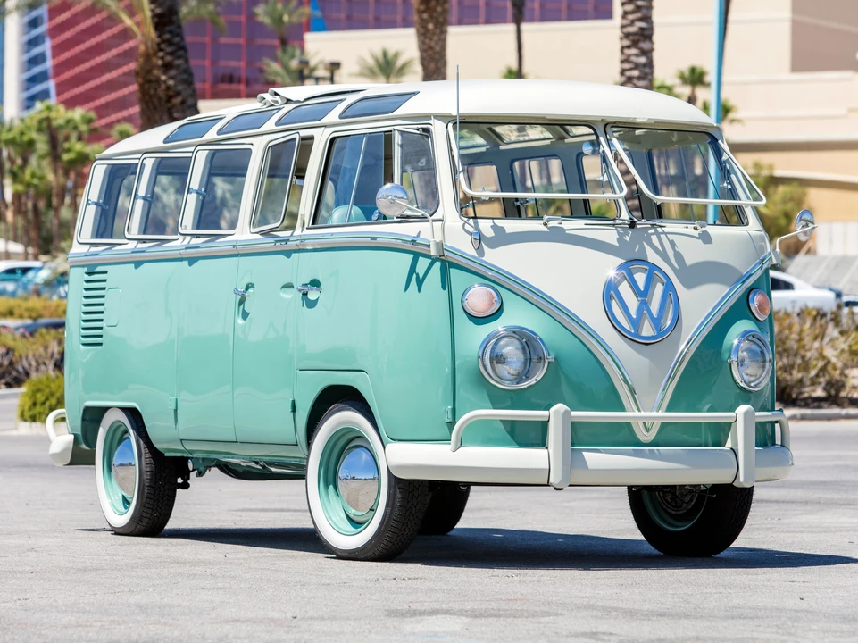 1966 Volkswagen Split-Window Bus - Image 13 of 23