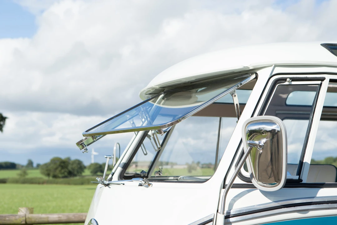 1966 Volkswagen Split-Window Bus - Image 2 of 31