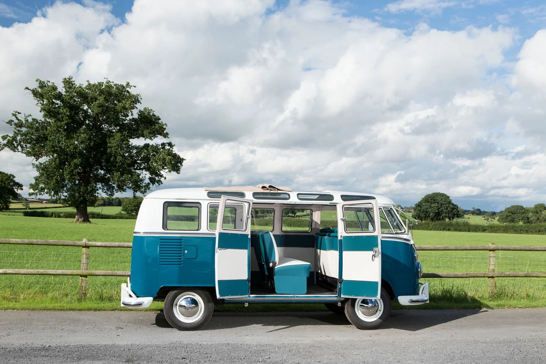 1966 Volkswagen Split-Window Bus - Image 5 of 31