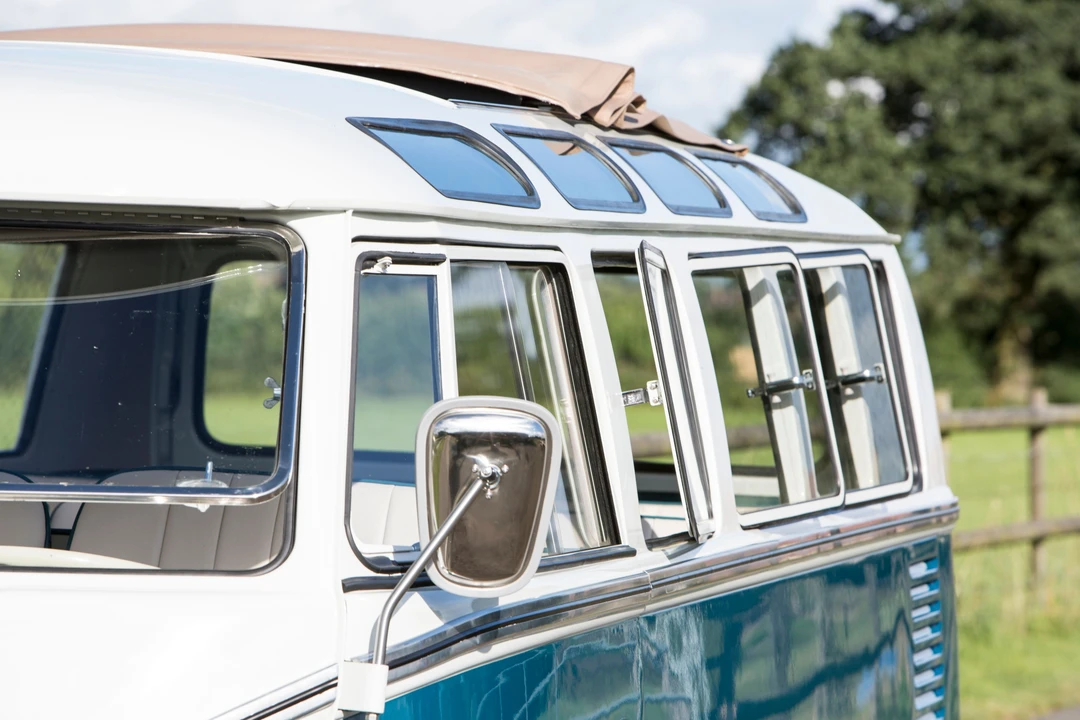 1966 Volkswagen Split-Window Bus - Image 23 of 31