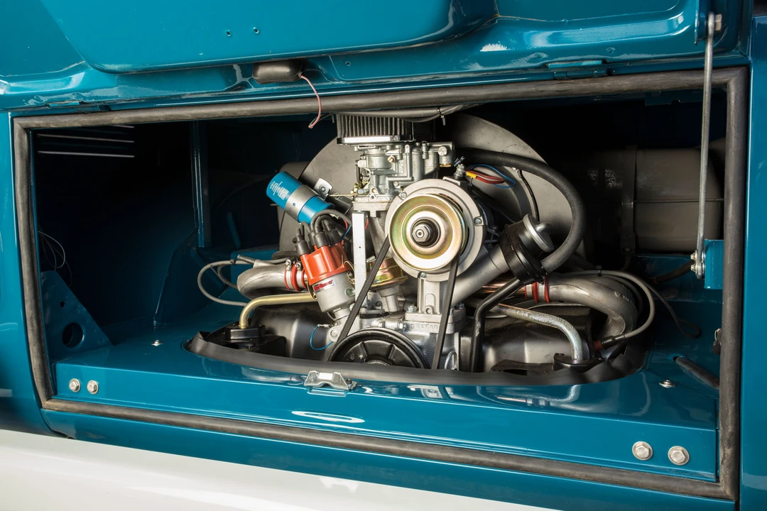 1966 Volkswagen Split-Window Bus - Image 9 of 31