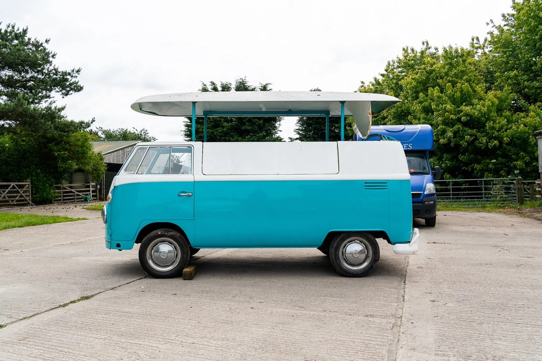1966 Volkswagen Split-Window Bus - Image 18 of 30